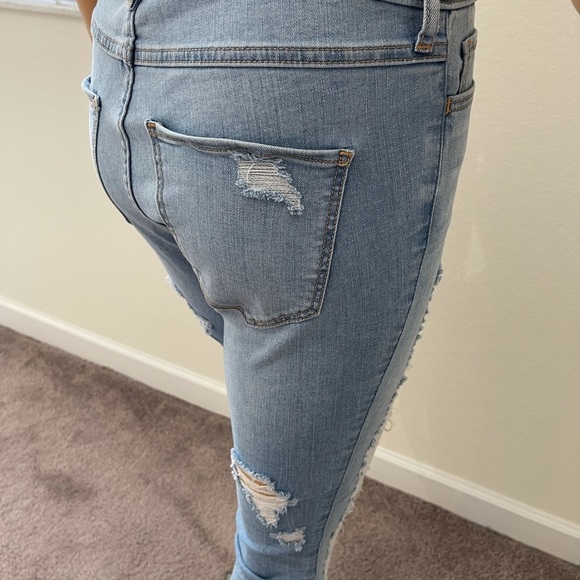 Hollister Distressed Jeans - Picture 7 of 14